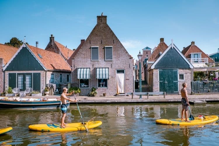 Op actieve eenoudervakantie naar Friesland